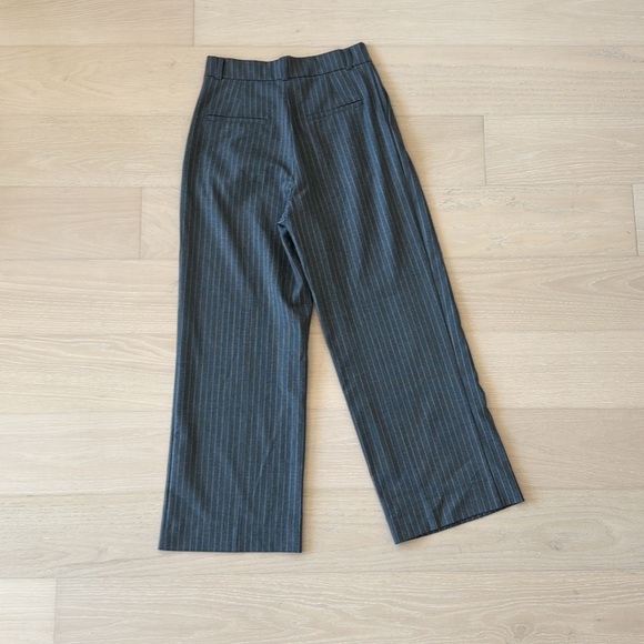 Zara Full Length Pants in grey pinstripe, size XS, tailored - Picture 4 of 4